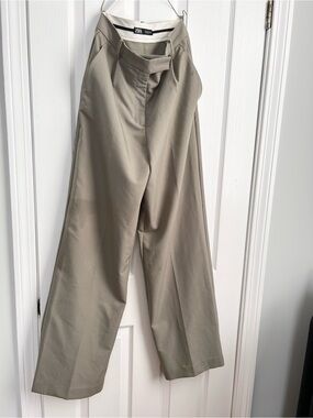 Zara light Olive Green Wide-Leg pants size 26